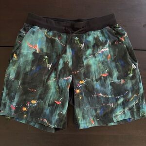 lululemon T.H.E. Linerless 7” Short (Size: M)